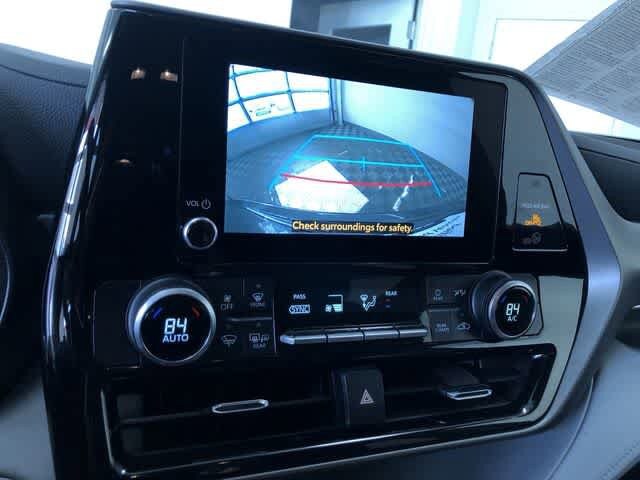 Thumbnail: 2023 Toyota Highlander - 27