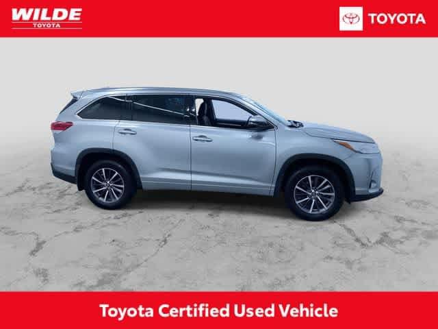 Thumbnail: 2018 Toyota Highlander - 2