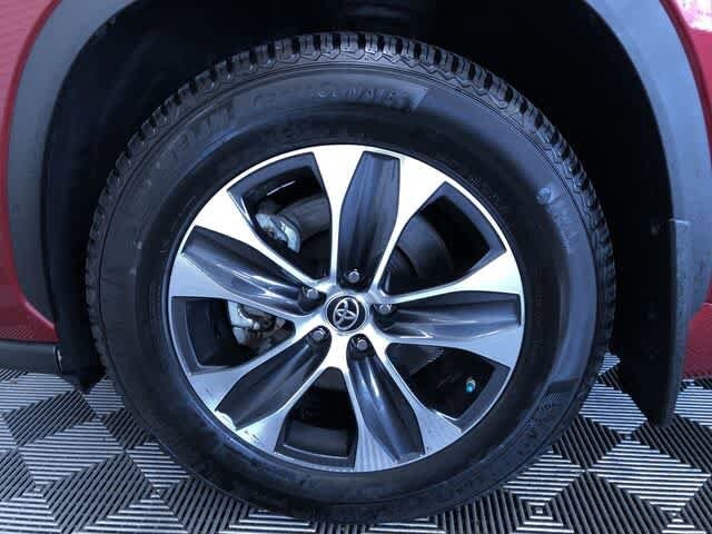 Thumbnail: 2021 Toyota Highlander - 17