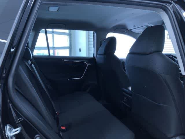 Thumbnail: 2025 Toyota RAV4 - 21