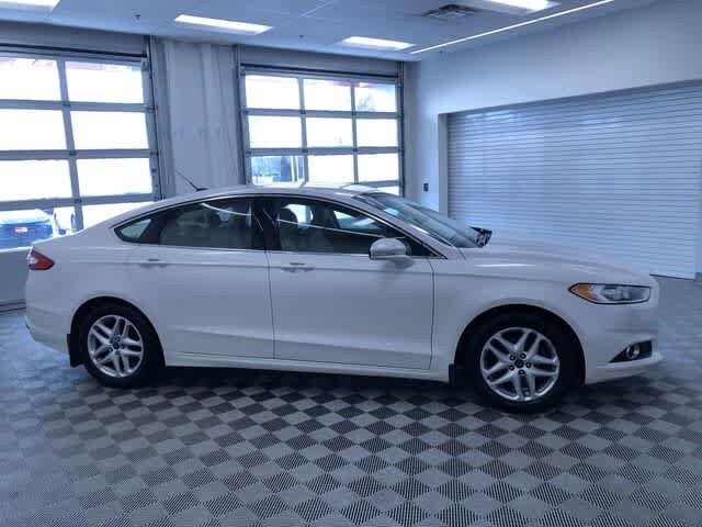 Thumbnail: 2014 Ford Fusion - 35