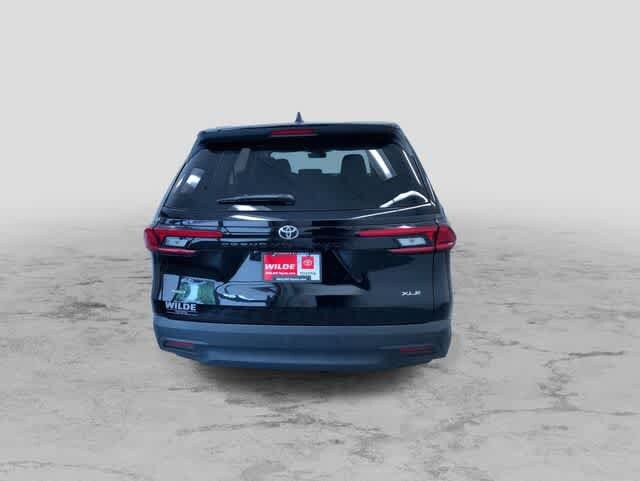 Thumbnail: 2026 Toyota Grand Highlander - 8