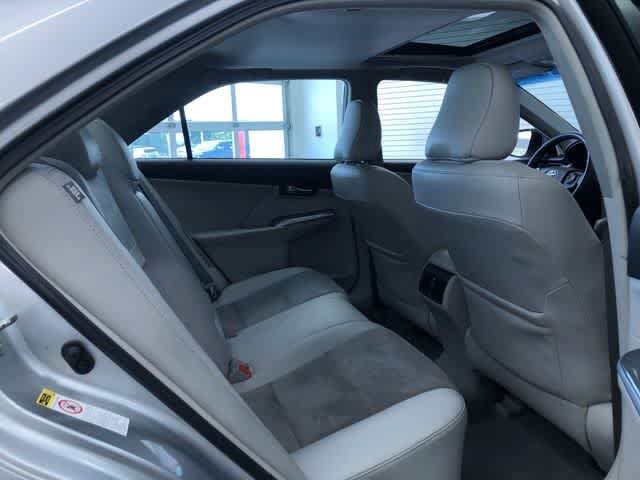 Thumbnail: 2012 Toyota Camry - 21