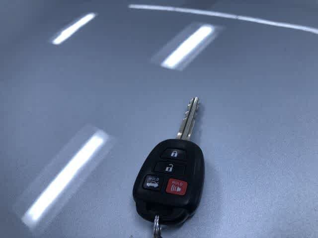 Thumbnail: 2019 Toyota Corolla - 32