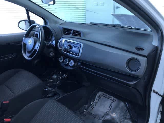 Thumbnail: 2014 Toyota Yaris - 22