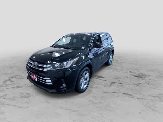 Thumbnail: 2017 Toyota Highlander - 6