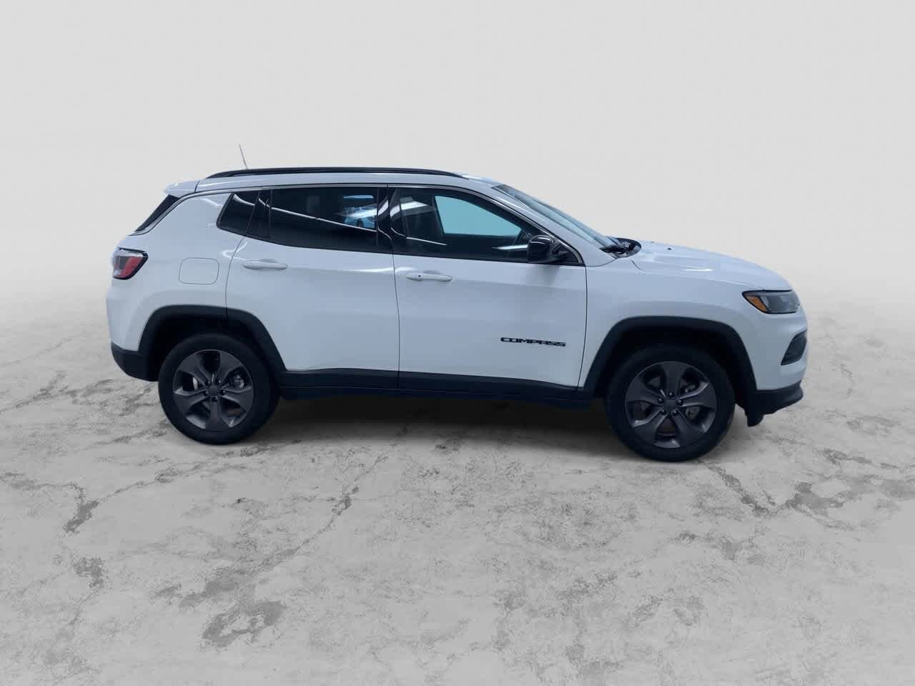2022 Jeep Compass Latitude 2
