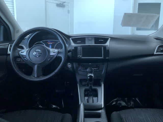 Thumbnail: 2019 Nissan Sentra - 10