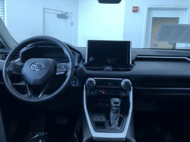 Thumbnail: 2025 Toyota RAV4 - 17