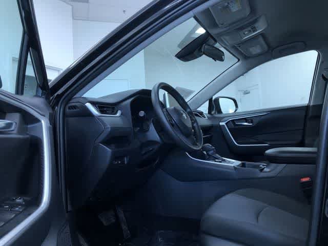 Thumbnail: 2025 Toyota RAV4 - 10