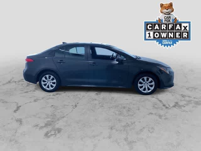 2024 Toyota Corolla LE photo 2