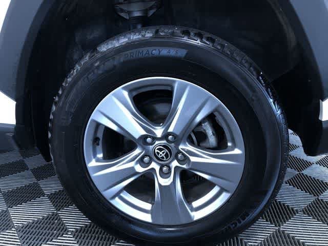 Thumbnail: 2025 Toyota RAV4 - 16