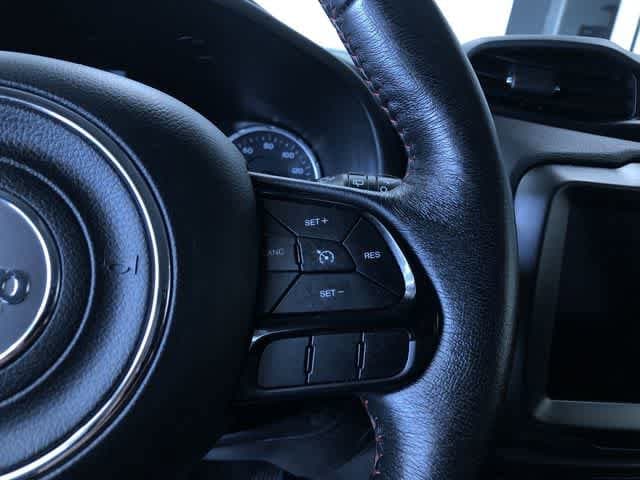 Thumbnail: 2022 Jeep Renegade - 28