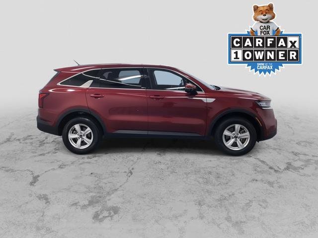 Used 2023 Kia Sorento LX with VIN 5XYRGDLCXPG178745 for sale in West Allis, WI