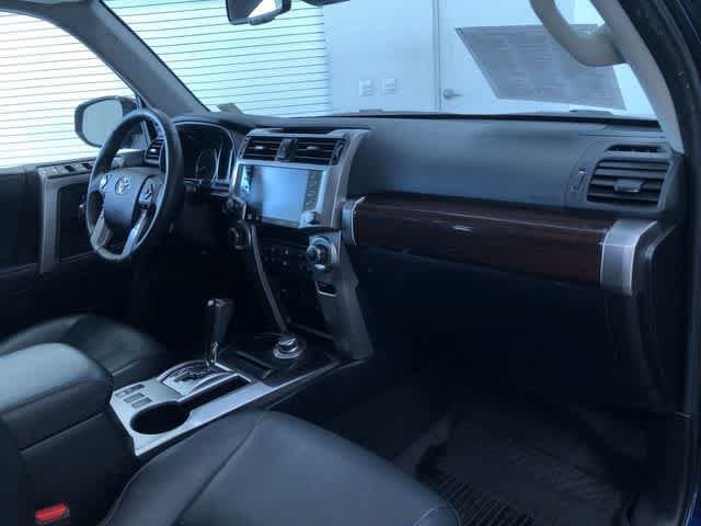 Thumbnail: 2020 Toyota 4Runner - 25