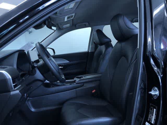 Thumbnail: 2025 Toyota Grand Highlander - 17