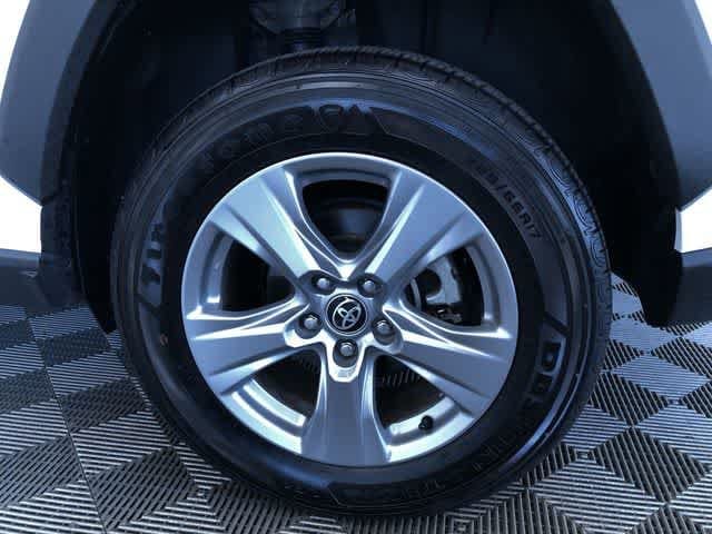 Thumbnail: 2025 Toyota RAV4 - 16