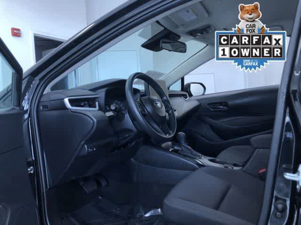 Used 2025 Toyota Corolla LE Car