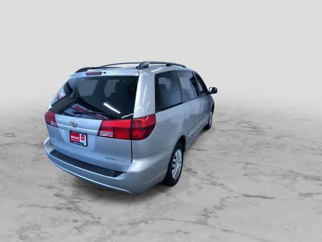 Thumbnail: 2005 Toyota Sienna - 10
