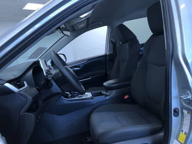 Thumbnail: 2025 Toyota RAV4 - 19