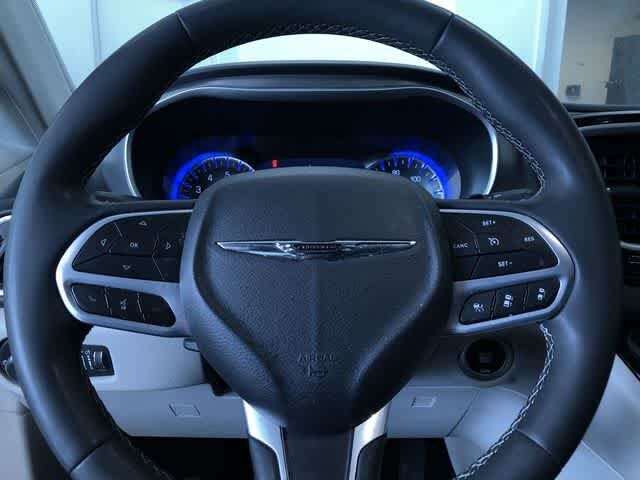 Thumbnail: 2024 Chrysler Pacifica - 25