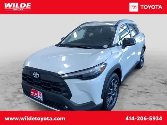 2026 Toyota Corolla Cross XLE - AWD 