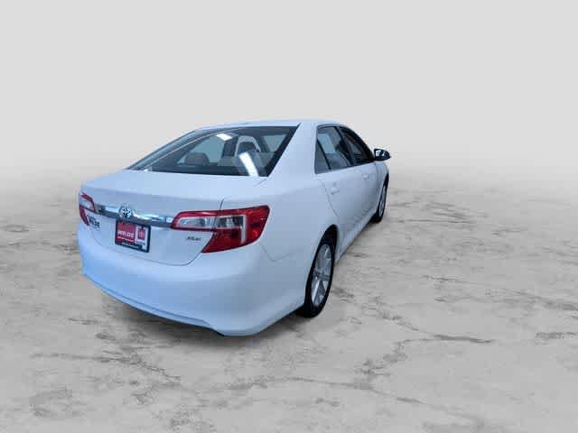 Thumbnail: 2013 Toyota Camry - 10