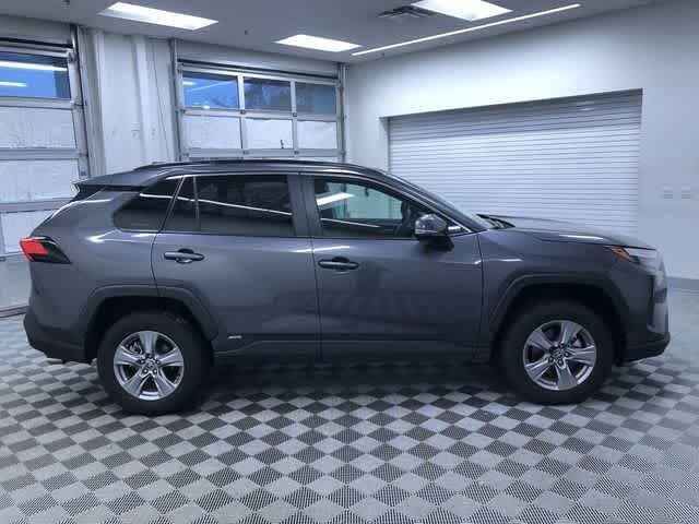 Thumbnail: 2025 Toyota RAV4 - 36