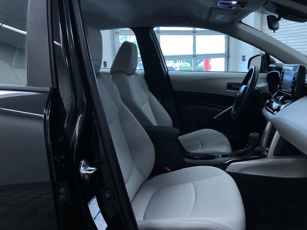 2022 Toyota Corolla Cross L 23