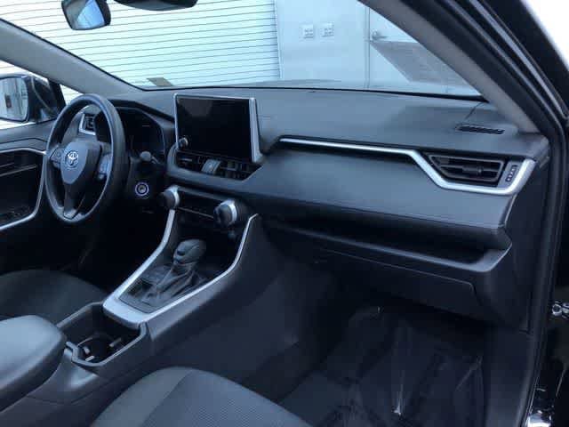 Thumbnail: 2025 Toyota RAV4 - 22