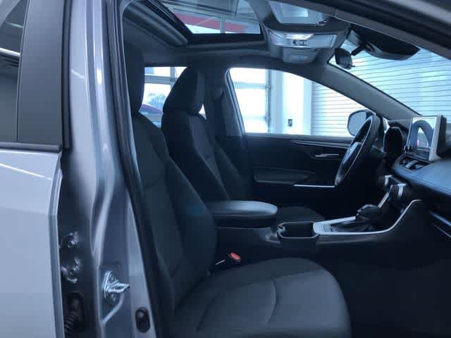 Thumbnail: 2025 Toyota RAV4 - 22