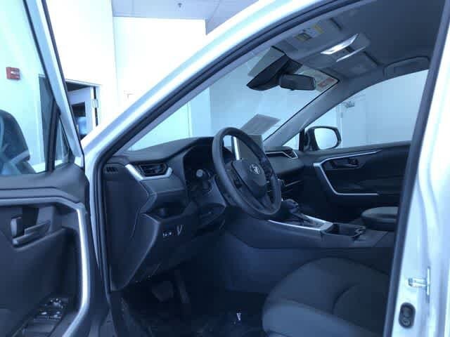 Thumbnail: 2025 Toyota RAV4 - 10