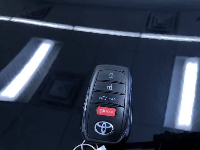 Thumbnail: 2025 Toyota Camry - 32