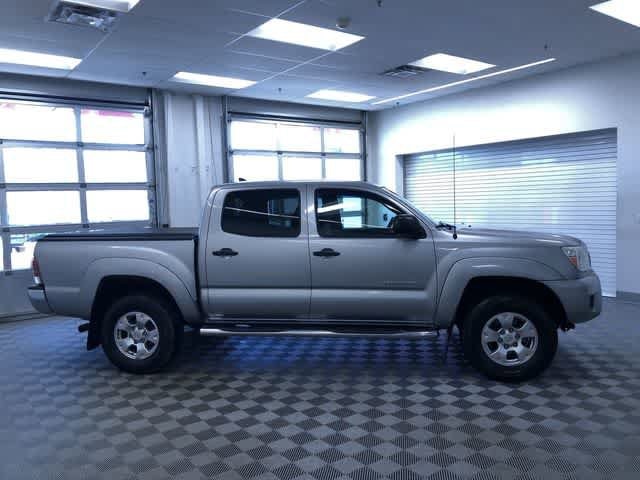 Thumbnail: 2014 Toyota Tacoma - 7