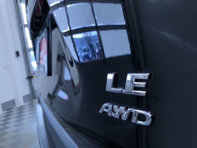 Thumbnail: 2025 Toyota RAV4 - 15