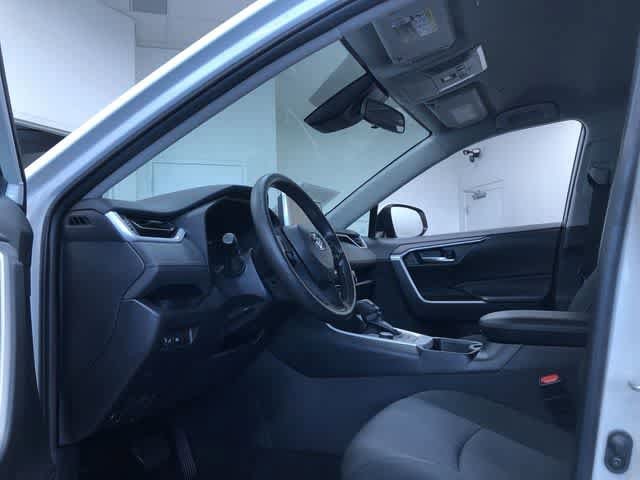 Thumbnail: 2025 Toyota RAV4 - 10