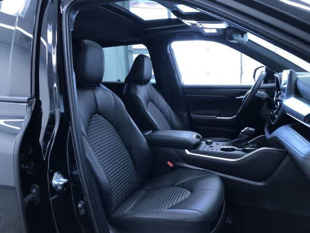Thumbnail: 2025 Toyota Highlander - 22