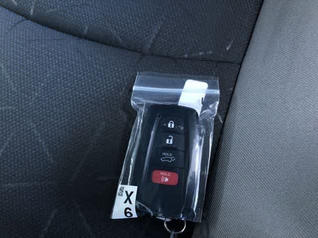 Thumbnail: 2025 Toyota RAV4 - 32