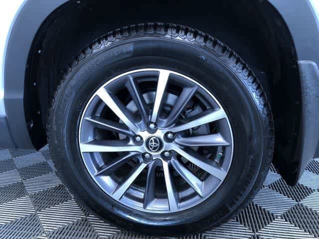 Thumbnail: 2019 Toyota Highlander - 24