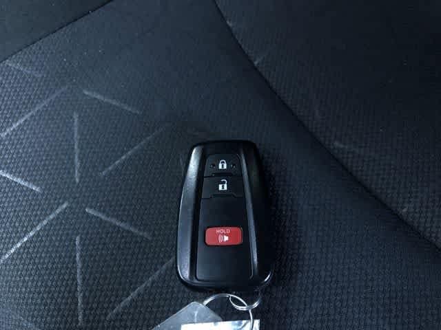 Thumbnail: 2025 Toyota RAV4 - 31