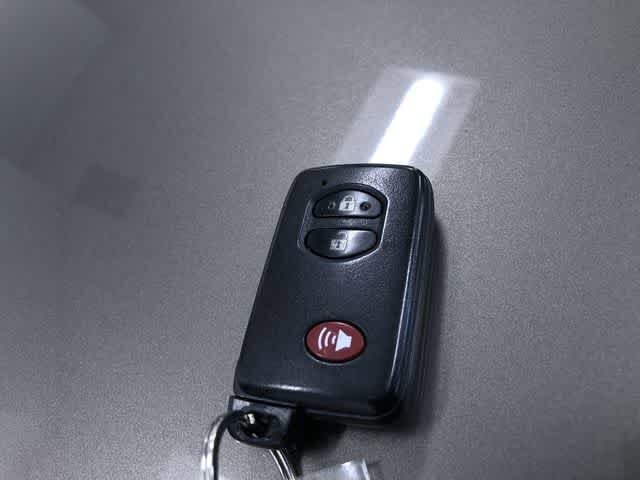 Thumbnail: 2010 Toyota RAV4 - 26