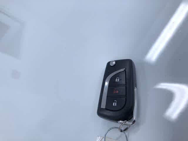 Thumbnail: 2019 Toyota RAV4 - 25