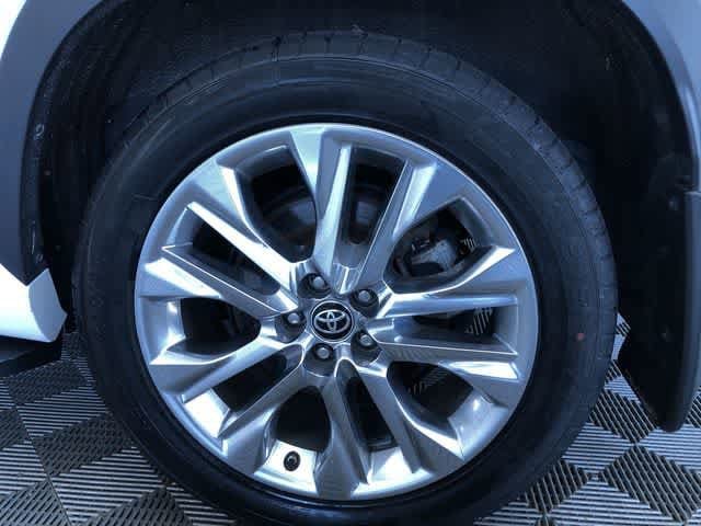 Thumbnail: 2021 Toyota Highlander - 16