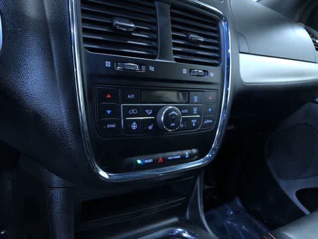 Thumbnail: 2019 Dodge Grand Caravan - 29