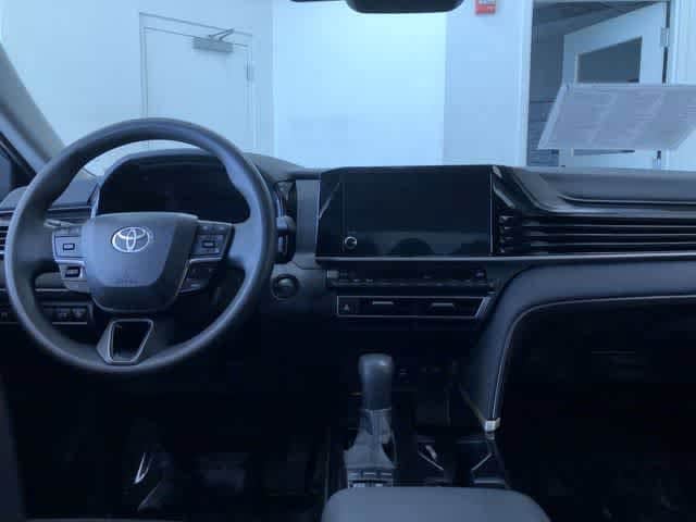 Thumbnail: 2025 Toyota Camry - 18