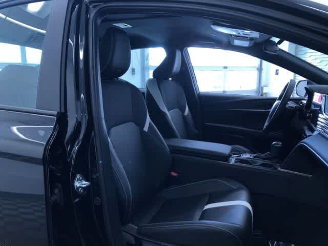 Thumbnail: 2025 Toyota Camry - 23