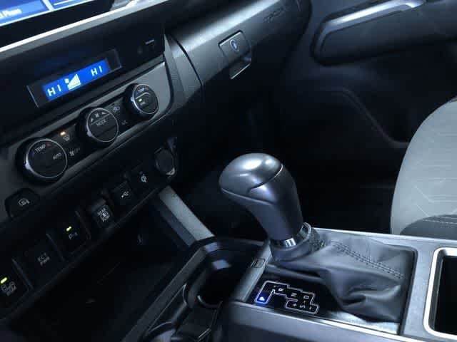 Thumbnail: 2023 Toyota Tacoma - 25