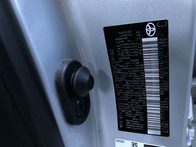 Thumbnail: 2023 Toyota Corolla - 32