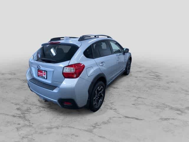 Thumbnail: 2016 Subaru Crosstrek - 10