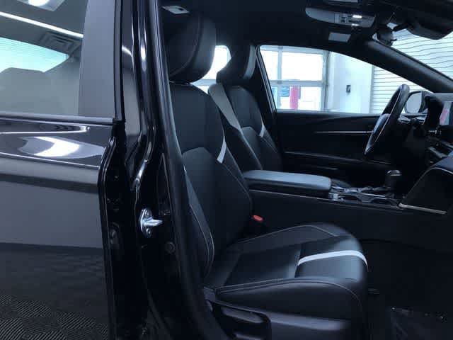 Thumbnail: 2025 Toyota Camry - 22